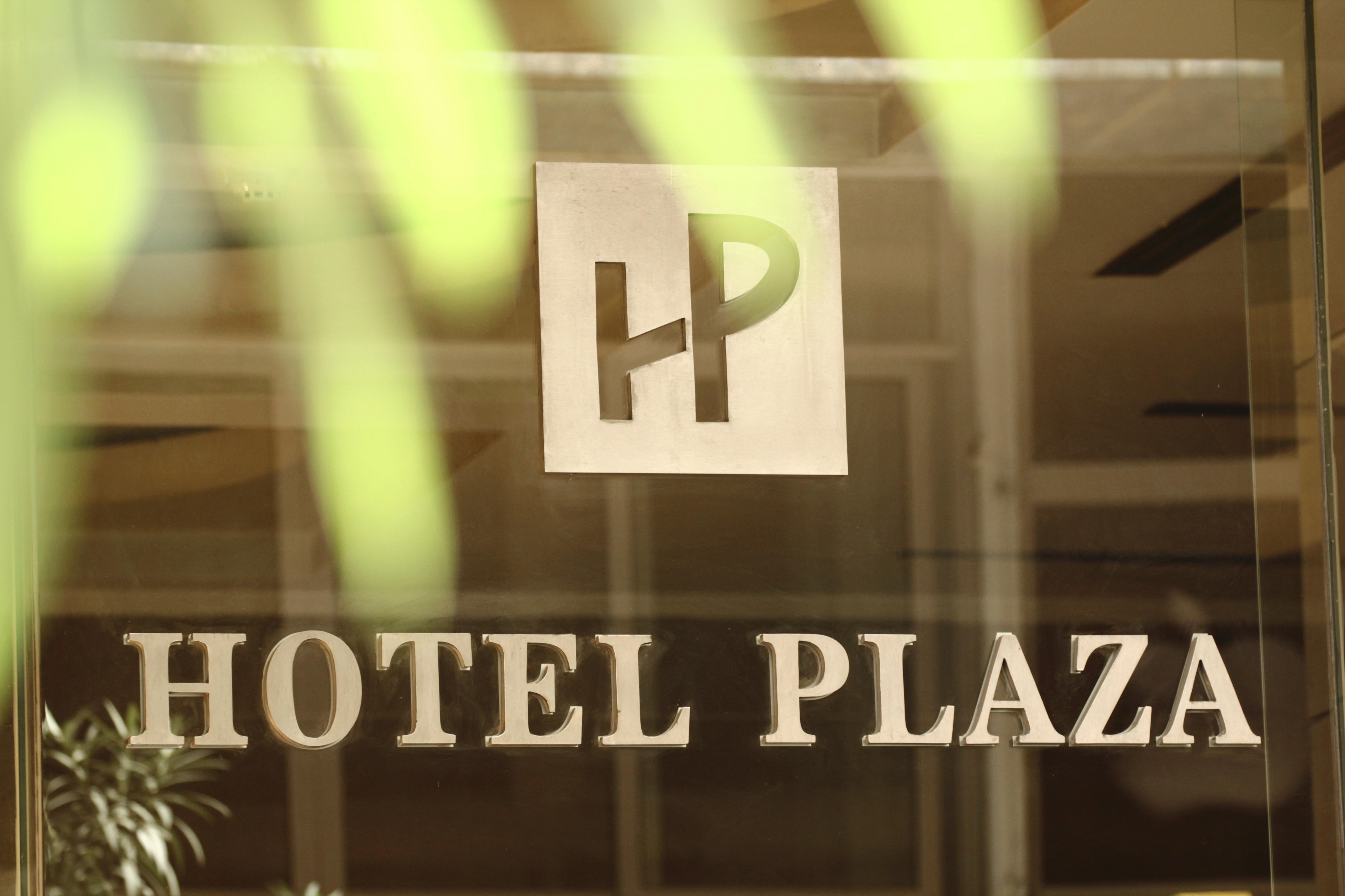 Plaza Hotel Бейрут Екстер'єр фото