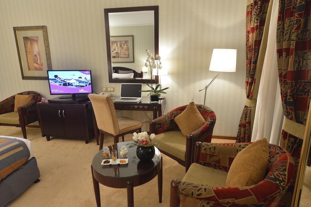 Plaza Hotel Бейрут Екстер'єр фото